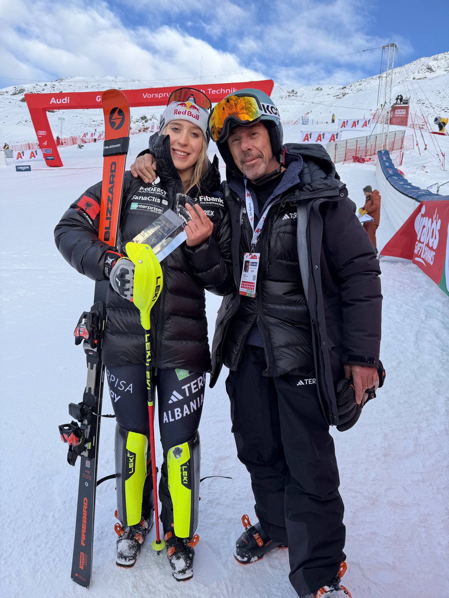 Lara Colturi e Alessandro Schiasselloni insieme sulla pista da sci
