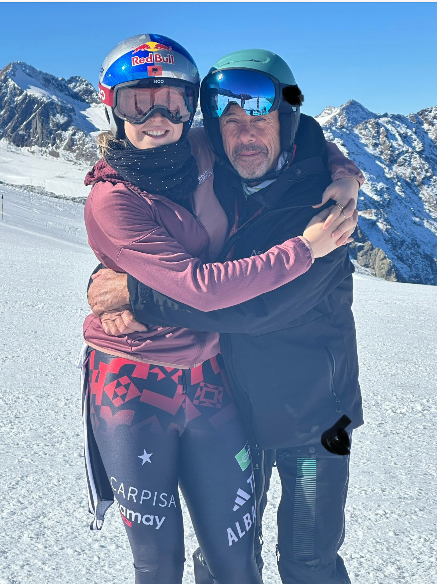Alessandro Schiasselloni con Lara Colturi durante la stagione World Cup 2025–2026